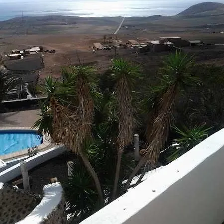 Nyaraló Edenita B